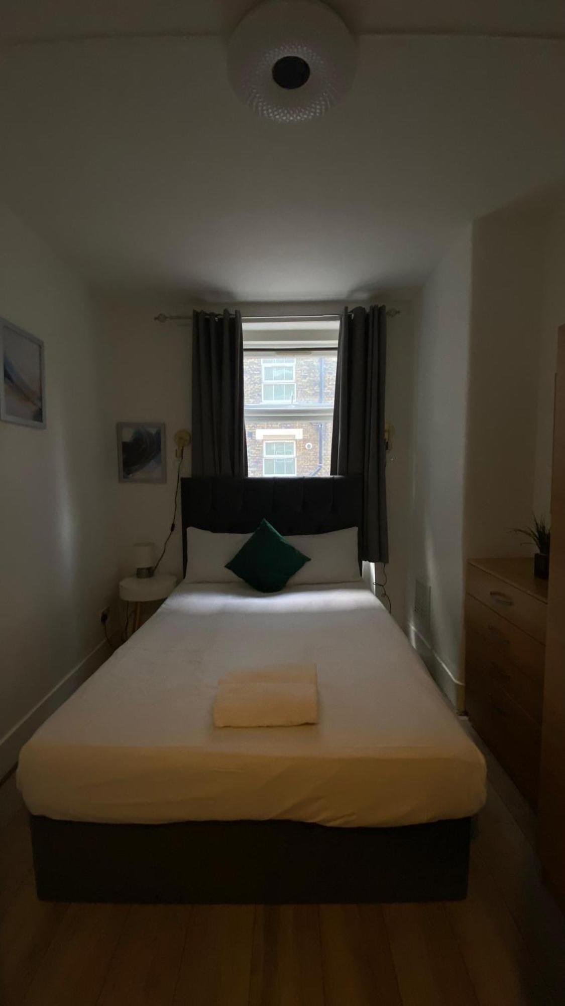 Apartamento Lovely Ground Floor Miles Apart Londres Exterior foto