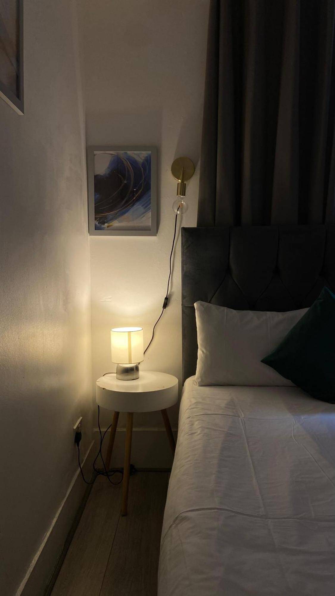 Apartamento Lovely Ground Floor Miles Apart Londres Exterior foto